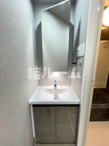 板橋区板橋１丁目の賃貸マンションの洗面所