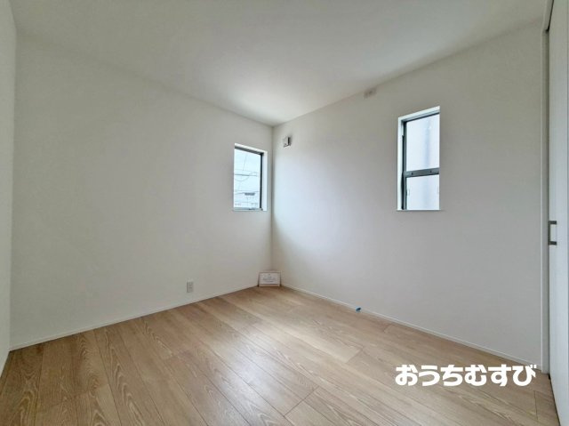 春日井市高山町6期(全3棟)の洋室