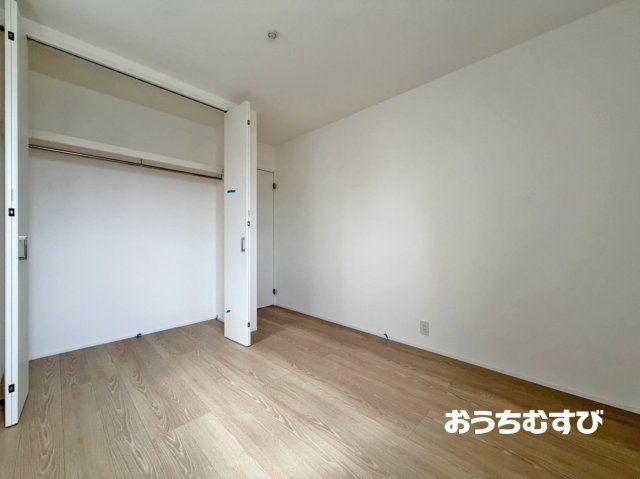 春日井市高山町6期(全3棟)の洋室