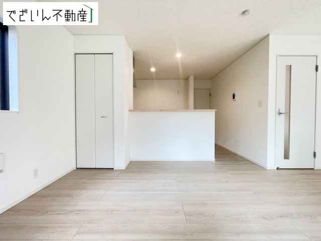 【居間・リビング】 | Cradle garden鴻巣市筑波第5 Ⅱ期 新築住宅 | ≪1号棟≫
現地(2026年8月撮影)