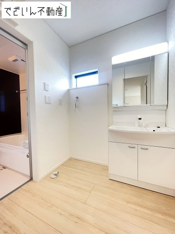 【独立洗面台】 | Cradle garden鴻巣市筑波第5 Ⅱ期 新築住宅 | ≪1号棟≫
現地(2026年8月撮影)
