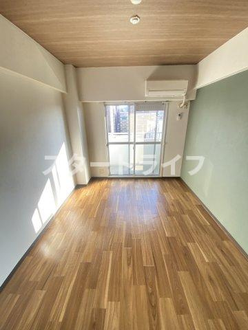 大阪市淀川区東三国６丁目の賃貸マンションの寝室