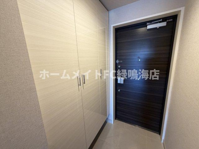サンメゾン野並サウスヒルズアベニューの玄関