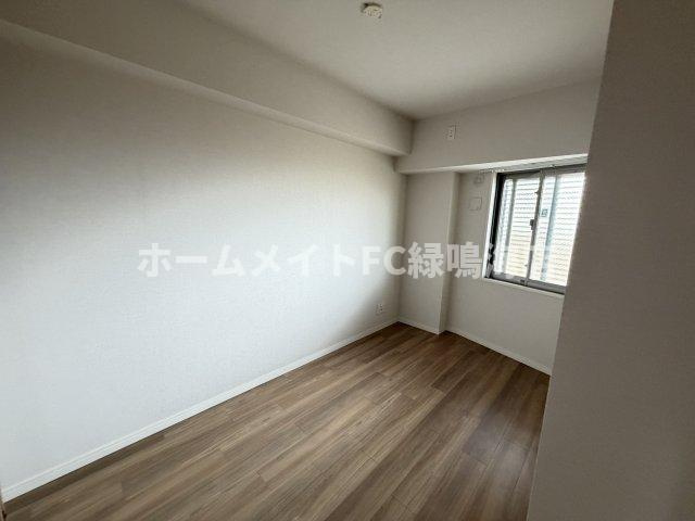 サンメゾン野並サウスヒルズアベニューの洋室