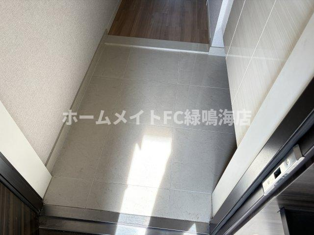サンメゾン野並サウスヒルズアベニューの玄関
