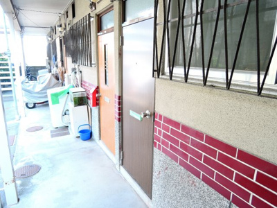 【玄関】 | 稲荷の森ハイツ