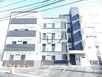 ミラージュ新子安の外観