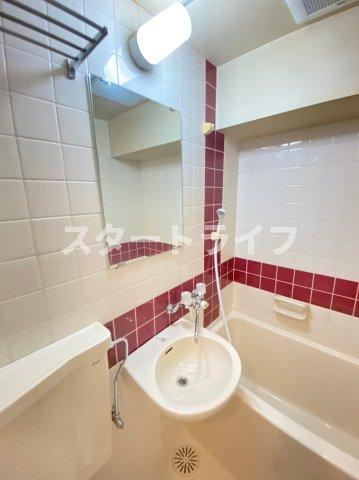 大阪市淀川区西中島５丁目の賃貸マンションの洗面所