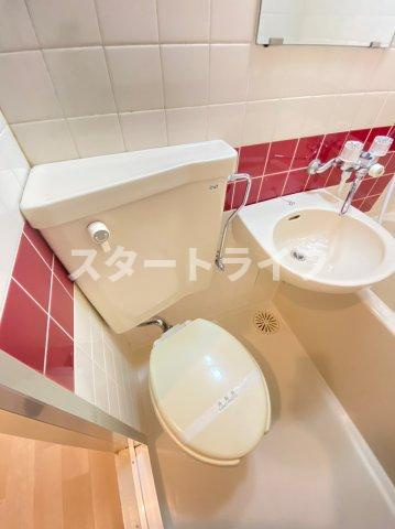 大阪市淀川区西中島５丁目の賃貸マンションのトイレ