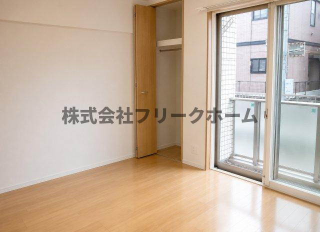 小金井市中町３丁目のアパートの寝室