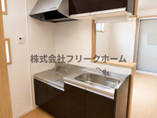 小金井市中町３丁目のアパートのキッチン