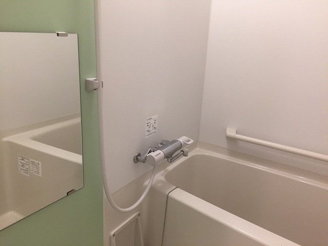 レオネクスト寿の浴室
