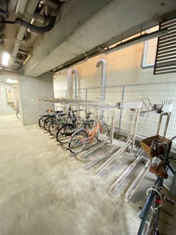アブレスト西日暮里のその他共用部分|駐輪場