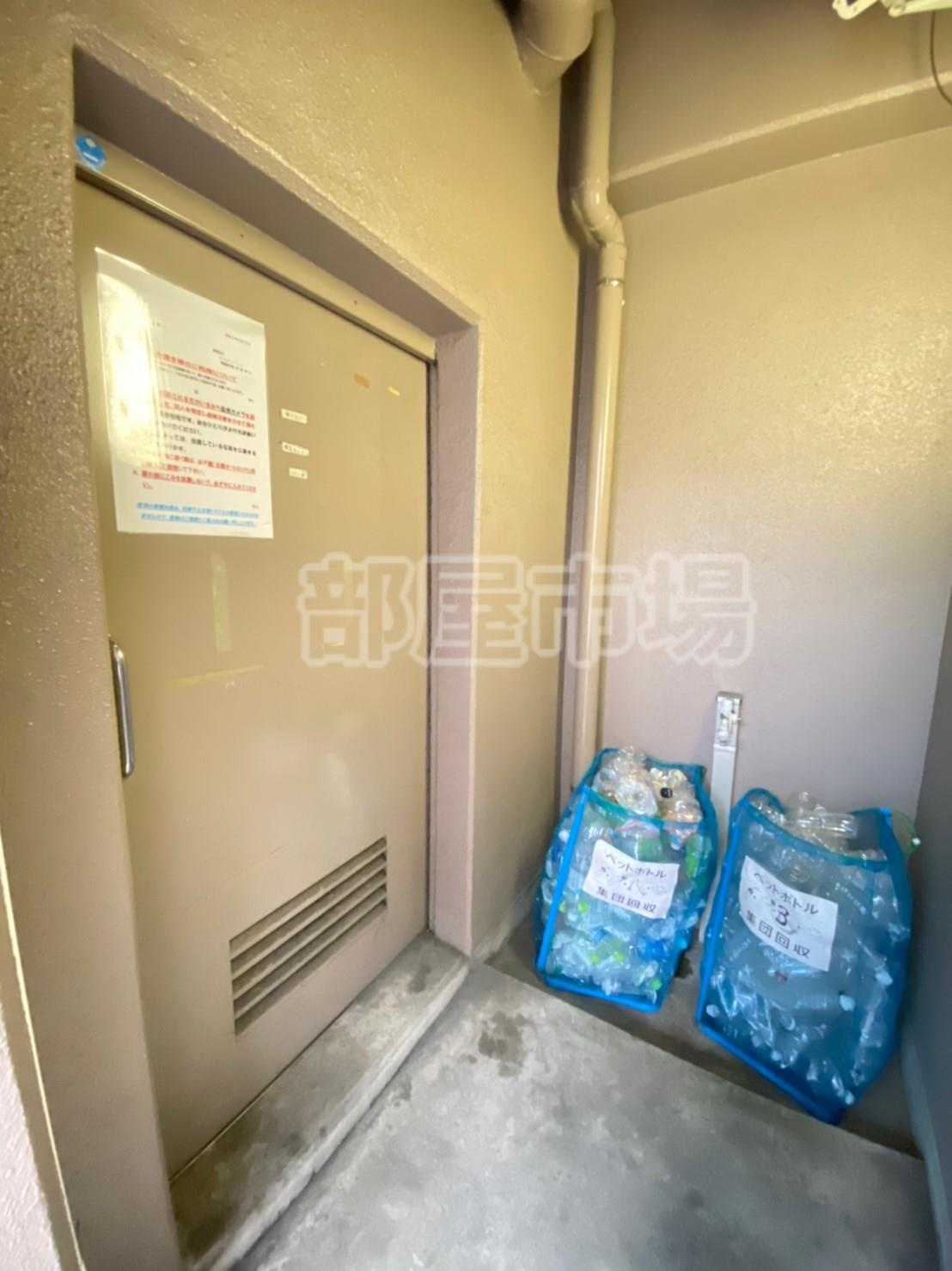 アブレスト西日暮里のその他共用部分|敷地内ゴミ置場