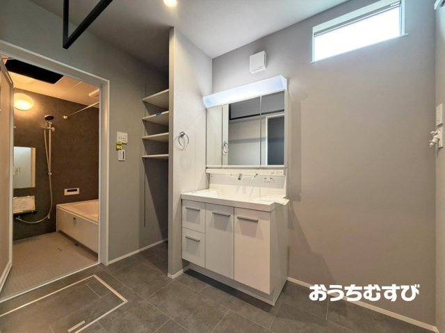 春日井市高山町6期(全3棟)の洗面所