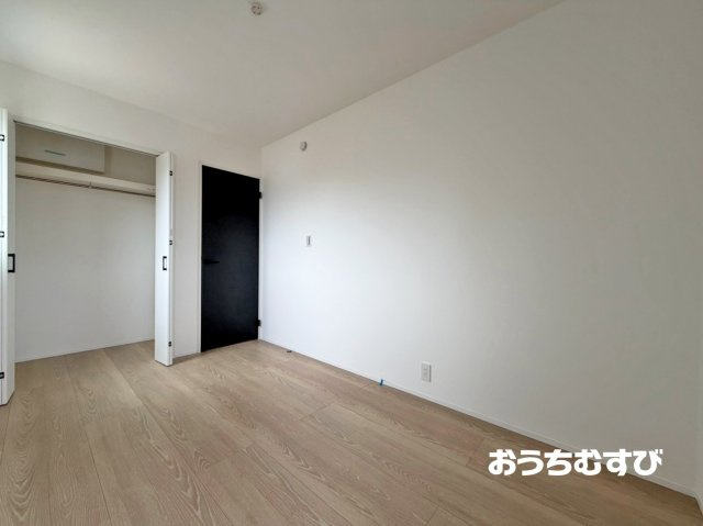 春日井市高山町6期(全3棟)の洋室