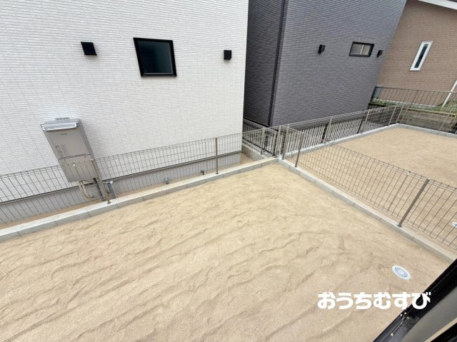 春日井市高山町6期(全3棟)の庭