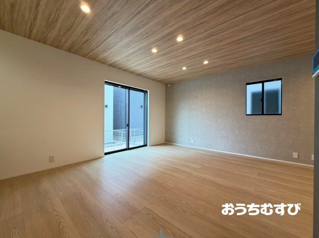 春日井市高山町6期(全3棟)の居間・リビング