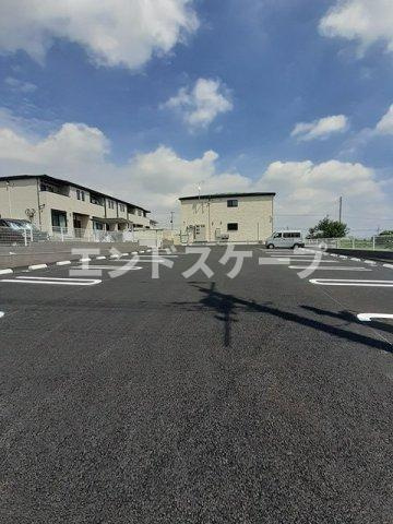サニーガーデン　Ⅳの駐車場|高崎、前橋のお部屋探しはエンドスケープまで！お客様の理想お聞かせ下さい♪