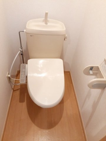 合志市須屋のアパートのトイレ