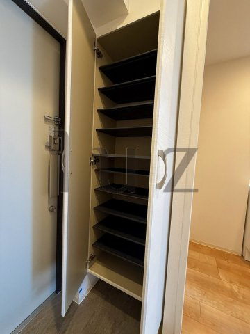 クレサール横中の収納