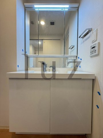 クレサール横中の洗面所