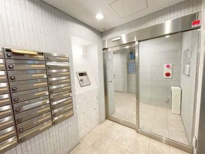 【エントランス】