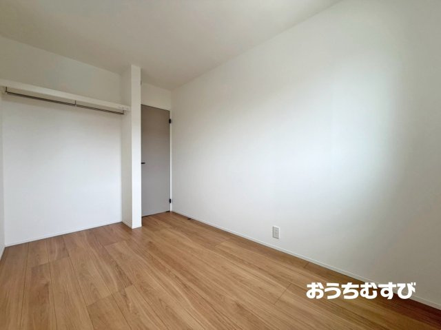 春日井市高山町6期(全3棟)の洋室