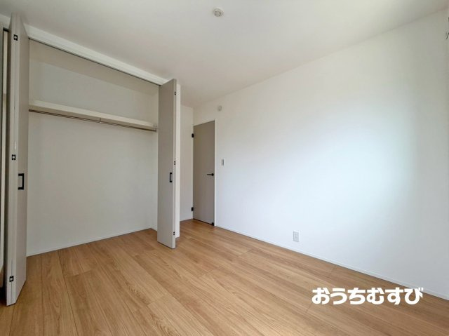 春日井市高山町6期(全3棟)の洋室