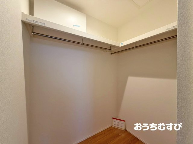 春日井市高山町6期(全3棟)の収納