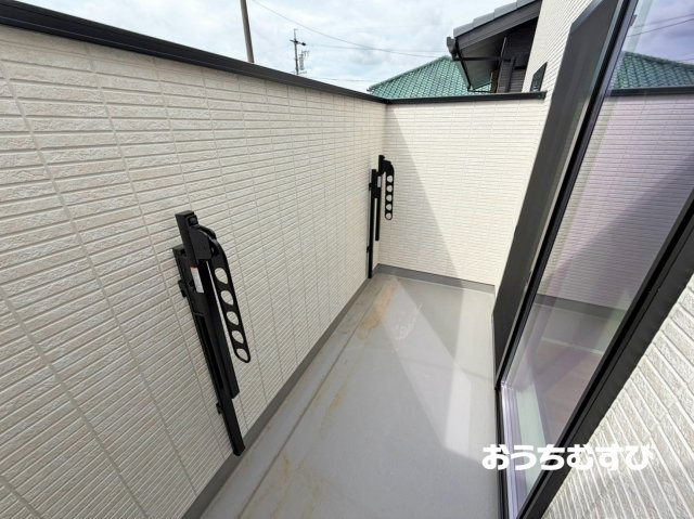 春日井市高山町6期(全3棟)のバルコニー