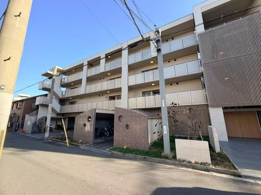 大阪市平野区加美正覚寺１丁目の一棟マンションの外観
