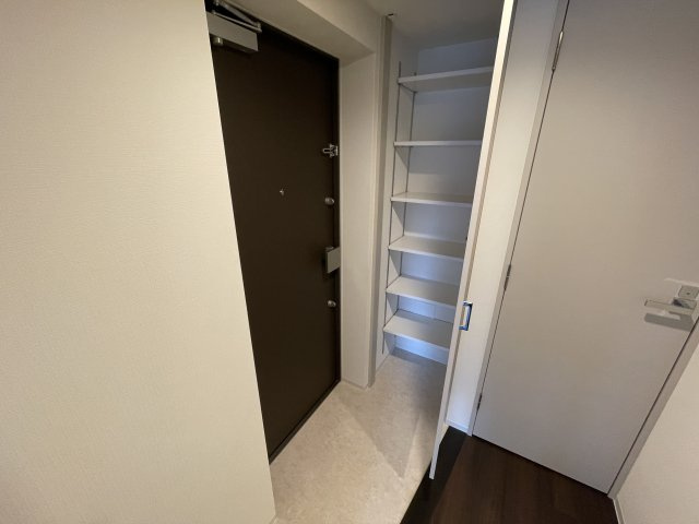 杉並区高井戸東３丁目の賃貸マンションの玄関|落ち着いた玄関です