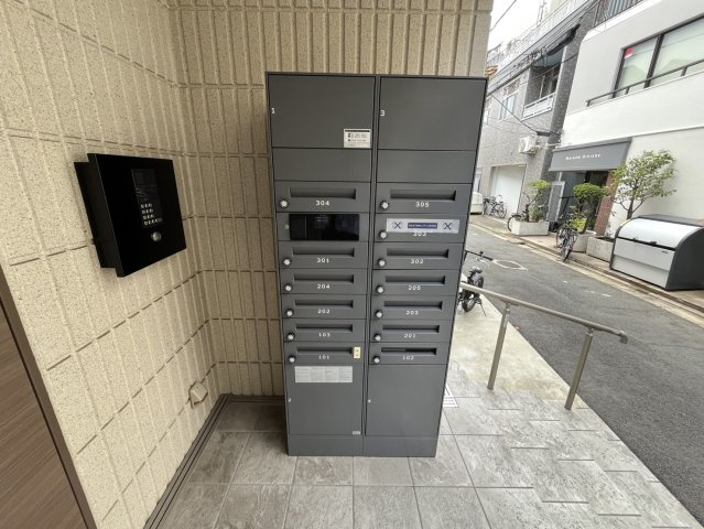 Maison　TOKIWA（メゾントキワ）のその他共用部分|角お部屋のメールBOX＆宅配BOX