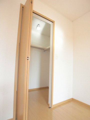 合志市須屋のアパートの収納