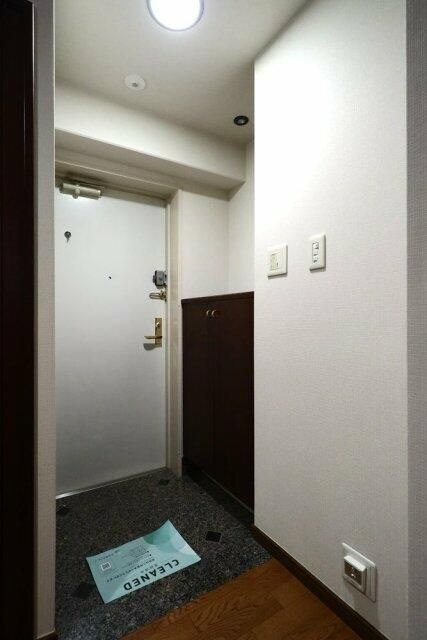 パルティール赤坂の玄関