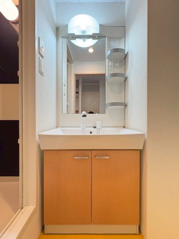 福岡市博多区中呉服町の賃貸マンションの洗面所
