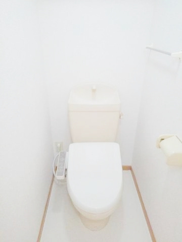 合志市須屋のアパートのトイレ