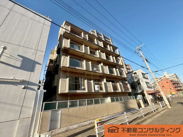 甲南メゾン本山の外観|南東向き角部屋につき、陽当たり・通風ともに良好！