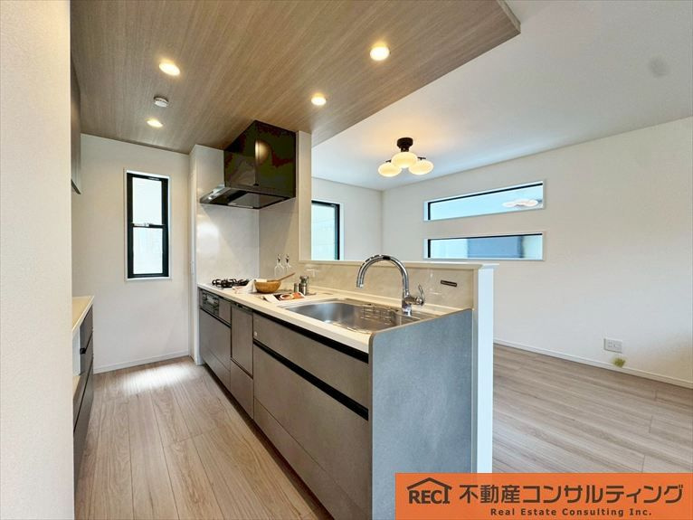 西宮市南甲子園2丁目　新築戸建