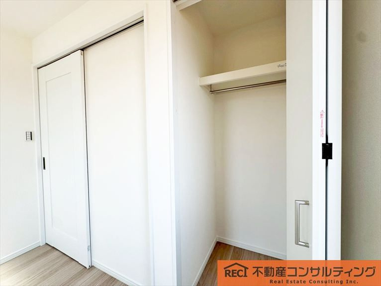 西宮市南甲子園2丁目　新築戸建の収納