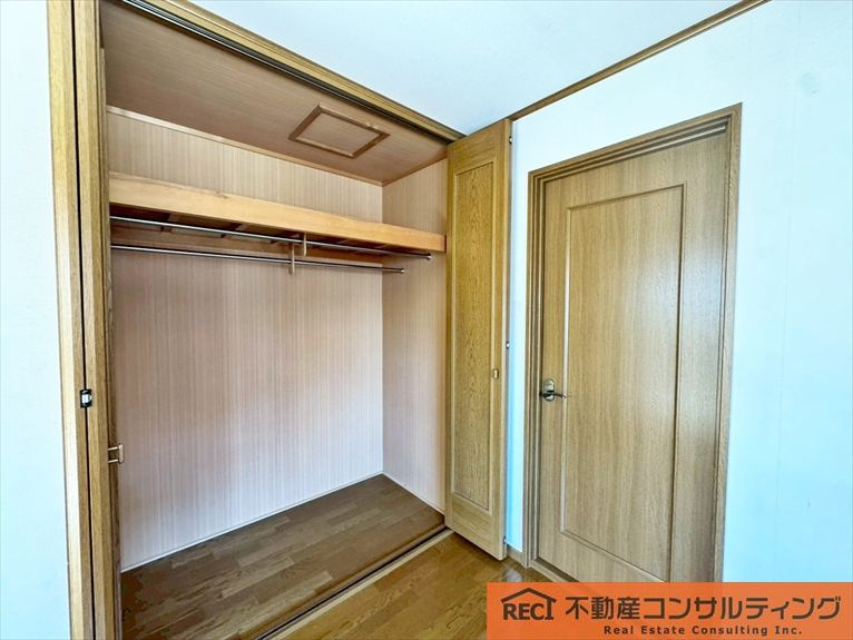 神戸市東灘区西岡本6丁目　中古戸建の収納