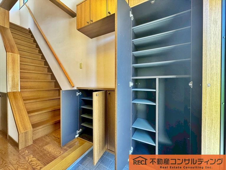 神戸市東灘区西岡本6丁目　中古戸建の内装