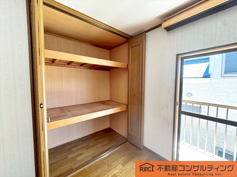神戸市東灘区西岡本6丁目　中古戸建の収納