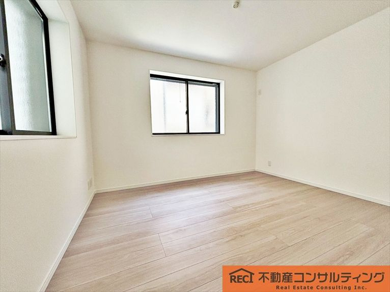 西宮市今津久寿川町　新築戸建の寝室