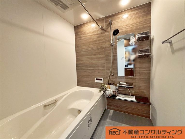 西宮市今津久寿川町　新築戸建の浴室|耐震等級2、断熱等級4を取得！トイレ2カ所あり！