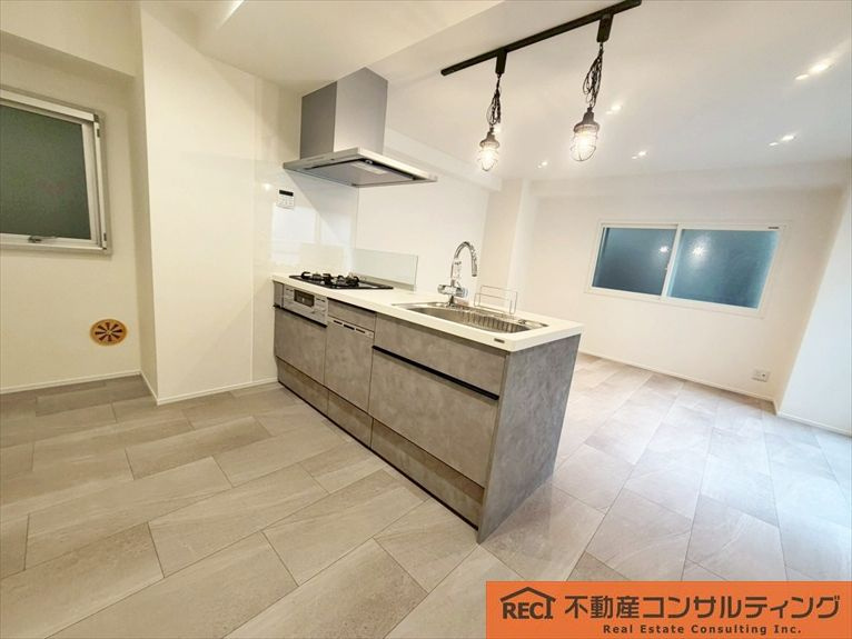 新神戸サンクレバーの内装|地下鉄新神戸駅すぐ！