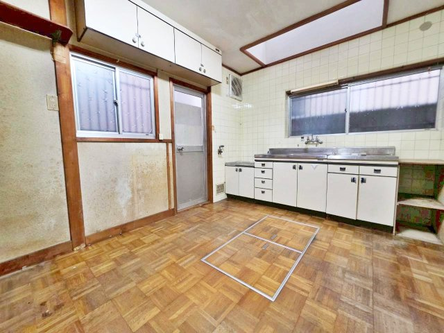 西宮市甲子園町　中古戸建の洋室