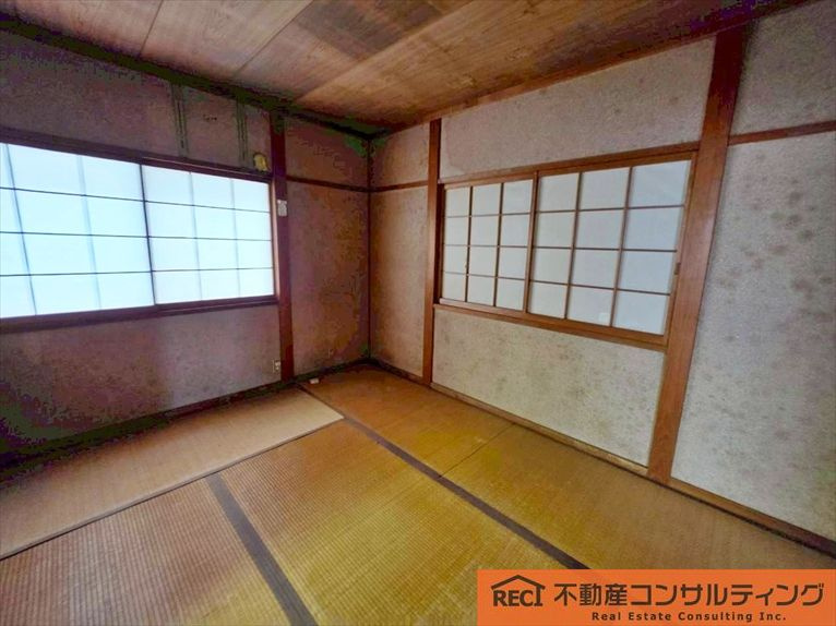西宮市甲子園町　中古戸建の寝室