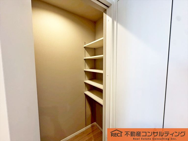 神戸市灘区灘北通５丁目　新築戸建の内装